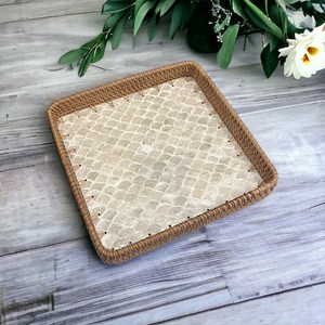 Plateau de service Art Déco multicolore fait main en rotin naturel, plateau décoratif tissé pour la décoration intérieure à un prix abordable - Product Image 3