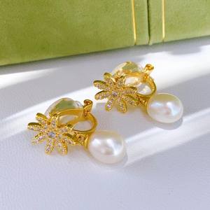 Pendientes de Perlas de Agua Dulce Naturales de Verano, Pendientes de Gota de Agua Dulce Inspirados en Flores de Margarita de 6-7 mm - Product Image 3