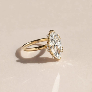 Bague de fiançailles en diamant marquise 3 carats avec couronne étoilée - Product Image 5