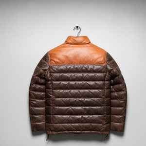 Veste matelassée en cuir véritable, style moderne, conçue pour retenir efficacement la chaleur tout en offrant une liberté de mouvement. - Product Image 6