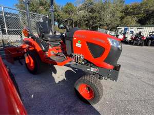 Tractor Subcompacto Kubota BX1880 de Alta Calidad a Precio de Fábrica |   Tractor Utilitario para Jardín y Césped, 18 HP, Diésel, 4x4, Versátil - Product Image 4