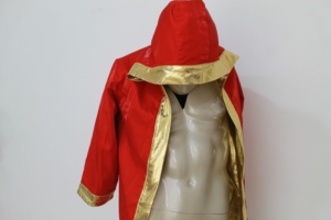 Robe de boxe en satin rouge avec bordure dorée, robe de combat personnalisée pour hommes, entraînement, compétition, Muay Thai, Kickboxing, vêtements légers - Product Image 3