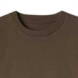 เสื้อยืดคอกลมโอเวอร์ไซส์ แขนสั้น สีพื้น ผ้าฝ้าย 100% น้ำหนัก 220 กรัม ระบายอากาศได้ดี สำหรับผู้ชายและผู้หญิง สวมใส่สบาย  พร้อมโลโก้ด้านหน้า - Product Image 3