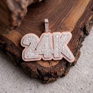 Colgante Personalizado de Letra Burbuja Hip Hop 24K con Micro Pavé de Diamantes Moissanita, Bicolor, Plata de Ley 925 - Product Image 4
