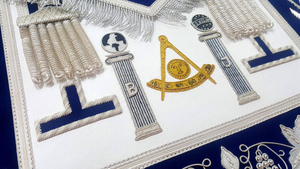 Tablier de Maître Ancien Maître de Loge Maçonnique Personnalisé Bleu - Broderie à la Main Or et Argent, Vente en Gros pour Loges - Product Image 4