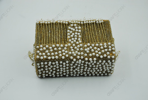 Bolso de mano de lujo con perlas hechas a mano al por mayor, cartera de noche, bolso de fiesta nupcial para mujer, OEM ODM, marca privada - Product Image 4