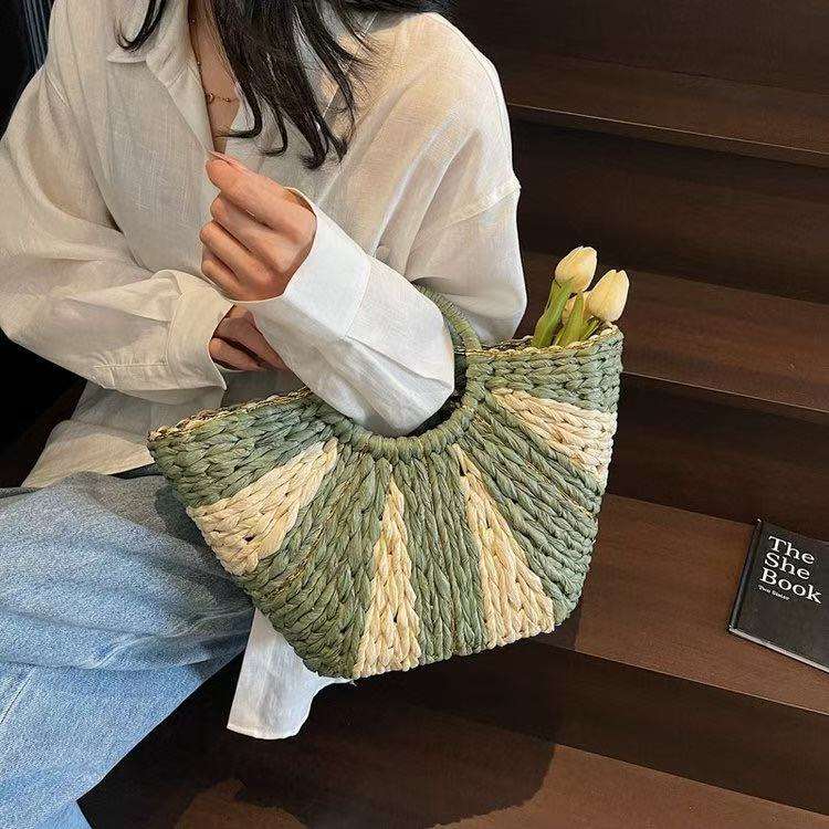 สีเขียว