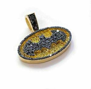 Colgante con Logotipo de Superhéroe Negro y Amarillo, Colgante Ovalado de Plata de Ley 925 con Moissanita, Collar Estilo Hip Hop, Regalo para Él - Product Image 2