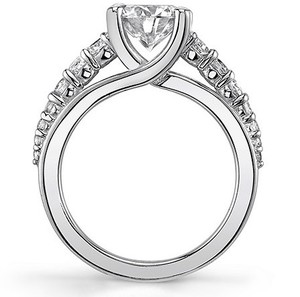 Bague de style antique en moissanite taille ronde, en argent sterling 925 plaqué or blanc, bijoux de luxe vintage pour fiançailles, mariage et mariée - Product Image 4