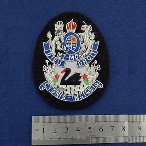 Meilleur fabricant de badges brodés en tissu sergé sur mesure, service OEM, nouvelle arrivée, patchs à motif floral, vente en gros - Product Image 5