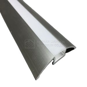 Fabricante CNW de perfiles de aluminio personalizados para extrusión de tiras LED - Product Image 1