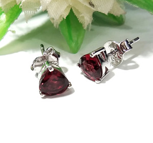 KGN SILVER JEWELLERY HOUSE ต่างหูพลอยโกเมนสีแดงธรรมชาติ เงินแท้ 925 รูปหัวใจ รับรองโดยบุคคลที่สาม - Product Image 2