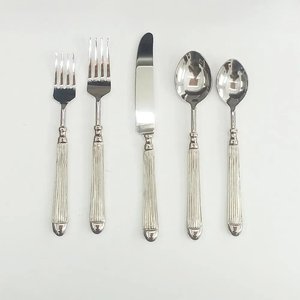 Ensemble de 5 couverts de luxe modernes de style américain plaqués or, manche torsadé, en acier inoxydable, pour mariage, dîner, fête - Product Image 6