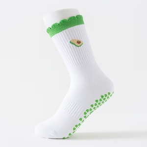 Chaussettes personnalisées LOGOCrew, chaussettes blanches brodées, antidérapantes, en coton, pour le yoga, pour femmes adultes, printemps - Product Image 4