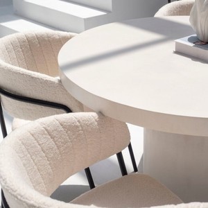 Table à manger en micro-béton Vandana Aureo Prime au design minimaliste moderne - Product Image 6