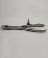 Pinces orthopédiques de maintien osseux à fixation manuelle par filetage, 170 mm / 17 cm, à mâchoires courbées et dentées, en acier inoxydable