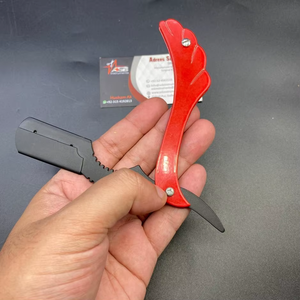 Navaja de Afeitar Profesional de Alta Calidad con Cuchilla Reemplazable, Logotipo Personalizado, Negra y Roja, de Acero Inoxidable, Recta - Product Image 2