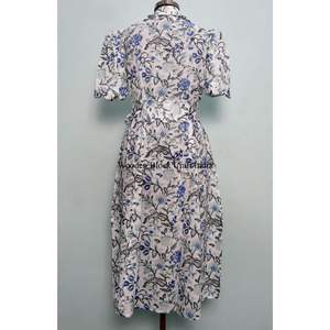 Robe longue maxi vintage en coton bio 100% imprimée à la main, style bohème, manches courtes, pour la plage. - Product Image 6