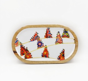 High Quality Wooden Serving <b>Tray</b> Platter With Resin Stripes Design Personalized For Restaurants <b>Breakfast</b> <b>Tray</b> Household Item - Product Image 4