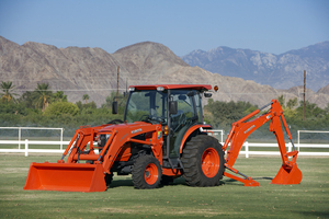 Tracteur agricole compact d'occasion Kubota L4060 40HP 4x4 diesel avec direction assistée et prise de force - Product Image 6