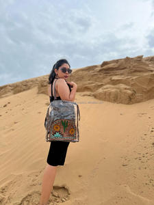 Recién llegado, mochilas transparentes de PVC de cuero con herramientas manuales reales, mochilas transparentes de cuero con estilo, bolsas de estadio de estilo occidental - Product Image 4