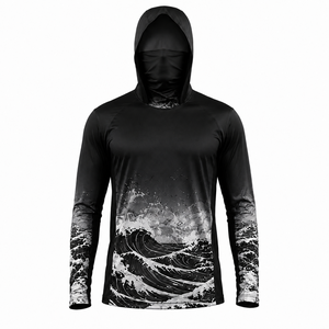 เสื้อเชิ้ตตกปลาผู้ชายสีดำมีฮู้ด แขนยาว พิมพ์ลายคลื่นด้วยเทคนิค Heat-Transfer น้ำหนัก 140 กรัม แห้งเร็ว UPF 50 ผลิตจากโพลีเอสเตอร์ สำหรับเล่นกีฬา - Product Image 1