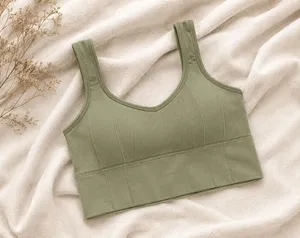 Soutien-gorge de sport Ever Glow pour femme, noir, haute performance, respirant, en maille côtelée sans couture, avec décolleté en U, idéal pour l'entraînement et le yoga - Product Image 6