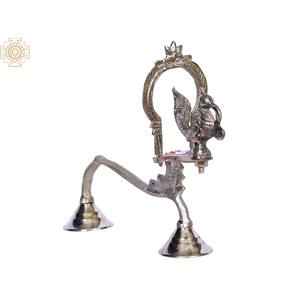 Artículo hecho a mano de latón de 8 pulgadas Shodash Upachara Peacock para decoración del hogar hecho en India - Product Image 3
