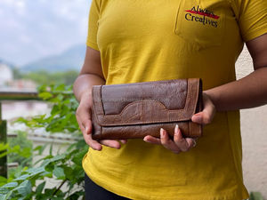 Cartera de mano de cuero crujido para mujer, accesorio elegante, multiusos, con logotipo personalizado - Product Image 4