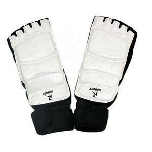 อุปกรณ์ป้องกันเท้าเทควันโด วัสดุภายในทำจากหนังนุ่ม น้ำหนักเบา เป็นมิตรกับสิ่งแวดล้อม ดีไซน์เรียบง่ายเพื่อการสวมใส่ง่าย ใช้ได้ทุกวัน - Product Image 3