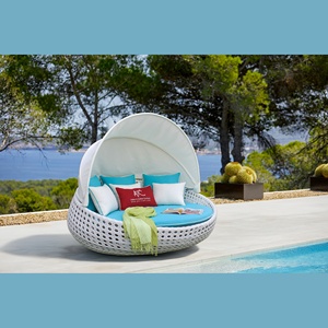 VICTORIA Elegante Cama Redonda para Patio con Cojines Suaves para Relajarse al Aire Libre - Product Image 3