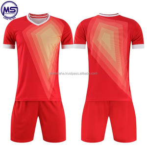 ชุดเสื้อและกางเกงฟุตบอลชาย พิมพ์ลายสีตามสั่ง แห้งเร็ว ชุดยูนิฟอร์มฟุตบอลสำหรับผู้ใหญ่ ขายส่ง - Product Image 6