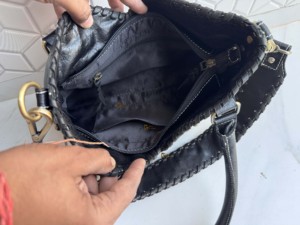 Sac fourre-tout vintage en cuir véritable sculpté et gaufré, petite taille, style classique, en cuir de cheval, pour femme, sac à bandoulière, vente en gros - Product Image 6