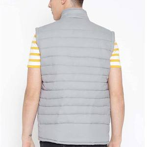 Chaleco Acolchado para Hombre con Cierre de Cremallera, Color Personalizado, Hecho de Poliéster, con Diseño y Marca Personalizados, Servicio OEM, Chaquetas para Hombre, Superventas - Product Image 3