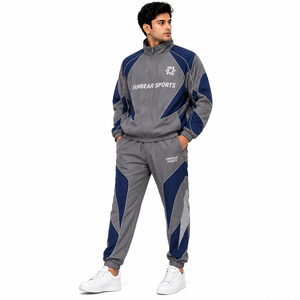 Conjunto de Chándal Cortavientos de Moda Urbana, Fabricante de Ropa OEM ODM, Conjunto Cortavientos Más Trendy del 2026 - Product Image 1