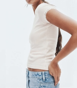 Meilleure vente d'été : T-shirt femme à manches courtes, coupe ajustée, crop top pour adolescentes et femmes, haute qualité, basique mais au look élégant - Product Image 5