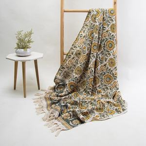 Couverture de canapé imprimée florale de soleil en coton de haute qualité avec motif de feuille pour le camping et les pique-niques - Product Image 6