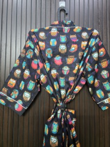 เสื้อคลุมพิมพ์ลายการ์ตูนนกฮูกสำหรับผู้หญิง ความยาวเต็มตัว สวมใส่สบาย มีเชือกผูก ปิดด้วยผ้าฝ้าย 100% - Product Image 5