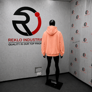 Sweat à capuche oversize personnalisé couleur pêche avec imprimé graphique 'Rich Letter Money Stack', style streetwear pour hommes, vente en gros, disponible en plusieurs tailles - Product Image 4