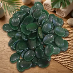 Pierre de méditation en jade vert naturel, pierre de paume lisse et polie, cristal de guérison, pierre de poche, vente en gros - Product Image 3