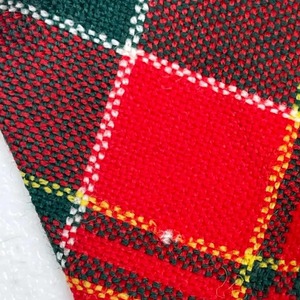 Corbata de Tartán Rojo OEM, Corbata de Seda Jacquard a Cuadros para Uniformes Escolares y Corporativos - Product Image 6