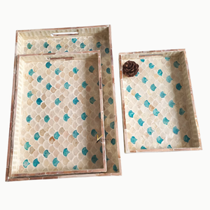 Plateau de service artisanal en MDF avec poignée en nacre, finition polie, élégant, compatible lave-vaisselle, pour une présentation alimentaire luxueuse - Product Image 5