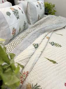 Beautiful Hand-block <b>Printed</b> <b>Botanical</b> Floral Jaipuri Cotton Dohar / Quilt Set | Reversible Light AC Blanket With Covers - Product Image 3
