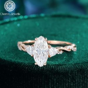 Bague de fiançailles Charm Jewells en moissanite taille coussin, monture à griffes en or rose, classique pour femme, certifiée IGI, 3 grammes - Product Image 4