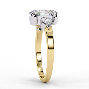 Anillo de Compromiso con Tres Diamantes Cultivados en Laboratorio Certificados por IGI, Oro Sólido de 14k, Corte Ovalado con Detalles en Forma de Pera, Fabricante de Joyería al por Mayor - Product Image 4