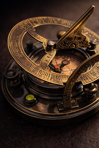 Esfera Armilar de Latón Vintage con Brújula y Reloj Solar, con Estuche de Cuero, Instrumento de Navegación Náutica Hecho a Mano, Decoración Marítima, Regalo - Product Image 4
