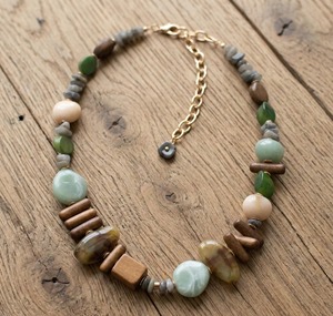 Collar de Resina Hecho a Mano con Cuentas Simuladas, Gargantilla de Moda para Mujer, Accesorio de Joyería - Product Image 3