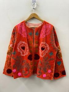 Veste d'extérieur chaude pour femme, en velours de coton, style ethnique Suzani, coupe oversize, chic bohème, idéale pour demoiselle d'honneur - Product Image 4