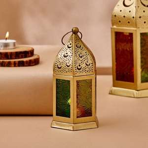 Lanterne à bougie en métal de style marocain avec verre coloré, lanterne décorative suspendue vintage pour la maison, le Ramadan, les mariages et les événements - Product Image 1