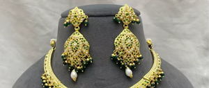 Magnifique ensemble collier et boucles d'oreilles de mariage en or et pierre de jade Jadau, qualité supérieure, pour femme, design élégant - Product Image 2